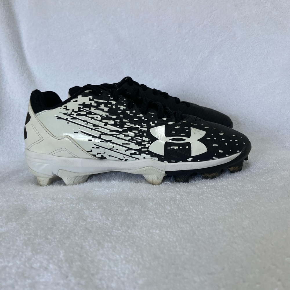 Under Armour Black and White MLB Authentic Collection Cleats US 3Y Boys